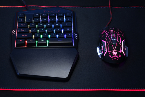 TF900 | Gaming set with RGB LED backlight, one-handed keyboard and mouse, keypad