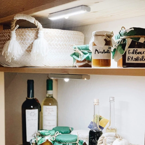 C1565-BRANCO | Candeeiro de baixo do armário sem fios com sensor de movimento e crepuscular | Candeeiro noturno magnético para iluminar o espaço |