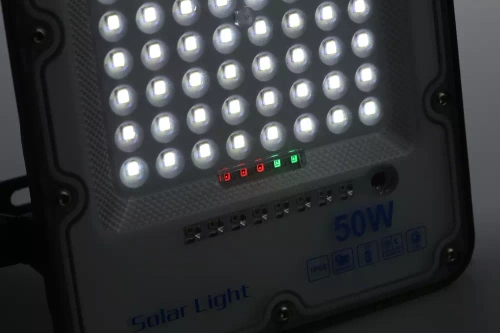 Conjunto Holofote LED 300W + painel solar 6V/15W com comando à distância | 5000lm, 12000mAh, IP66