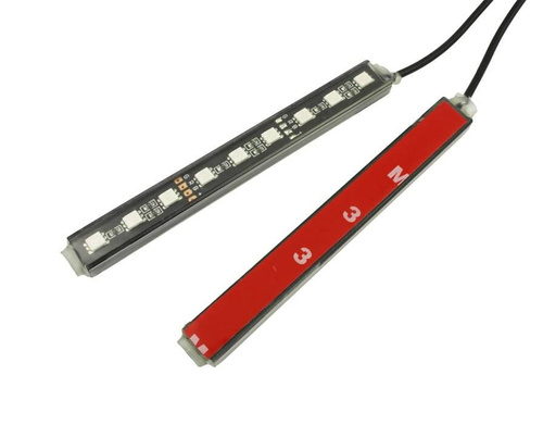 RGB LED-verlichting voor het interieur (cabine) van de auto met afstandsbediening voor de sigarettenaanstekeraansluiting