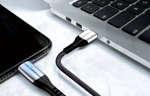 UC-010 | Блискавка (iPhone) 1M | Міцний USB-кабель зі світлодіодним і алюмінієвим телефонними роз’ємами