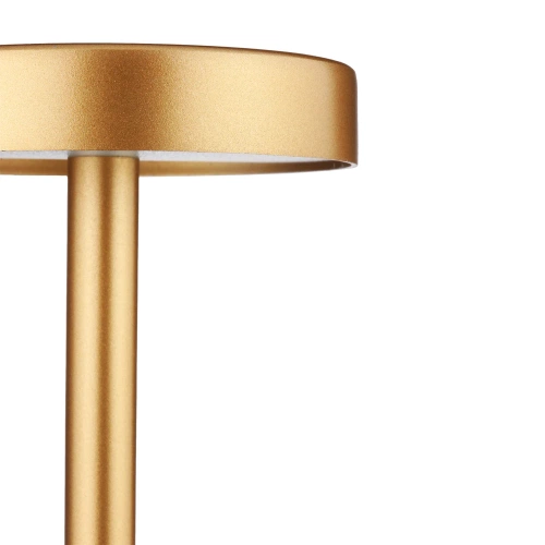 HJA21-KOBBER | | Bordlampe med indbygget batteri | En natlampe med tre farver lys