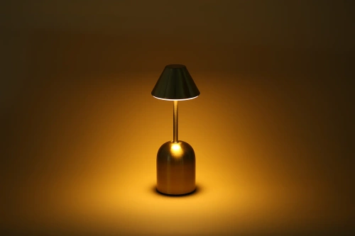 Trådløs natlampe med indbygget 2000 mAh batteri | Moderne bordlampe med justerbar effekt og lysfarve | YG-D020-Kobber