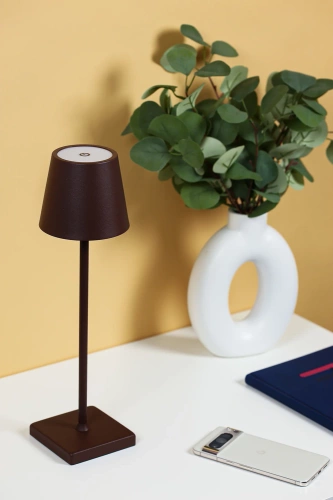 HJA28-BRUN-1 | Bordlampe med indbygget batteri | Berøringsfølsom natlampe