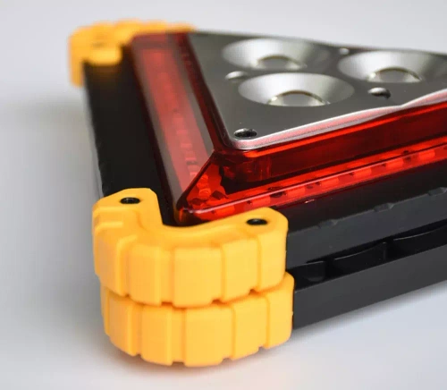 W838v2 | Linterna - triángulo de advertencia 3x LED con función powerbank alimentada por 4x AA o 2x 18650