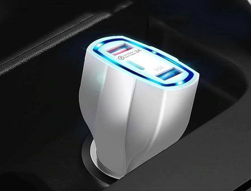 CA-005 | 2x USB 1x Rýchla autonabíjačka Type-C | Quick Charge 3.0 Quick Charge | Ambient LED