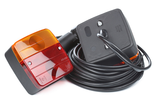 JH101B | 12-24V | O pereche de lămpi spate pentru remorci, semiremorci, mașini agricole cu magnet | a fi conectat la un cablaj de instalare | Aprobare E4