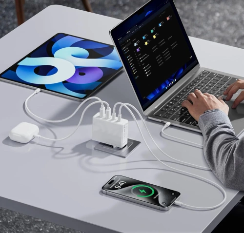 GAN | 100W nástěnná nabíječka s porty USB 3.0 a USB-C