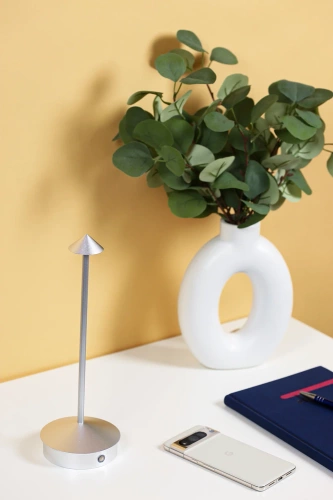 HJA32-ARGENT | Lampe de table avec batterie intégrée | Lampe de nuit avec trois couleurs de lumière | Lampe d'ambiance pour un hôtel ou un restaurant