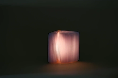 XL-1856 | Lampe de table en forme de livre | Lampe de nuit LED | Une lampe d'ambiance pour le salon ou la chambre
