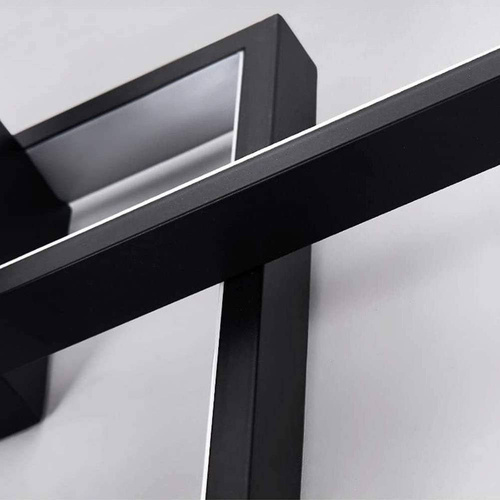 O lampă de tavan modernă care schimbă culoarea luminii LED | la distanta