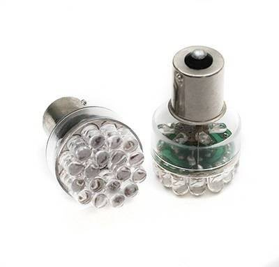 Lâmpada LED para carro BA15S 24 FLUX