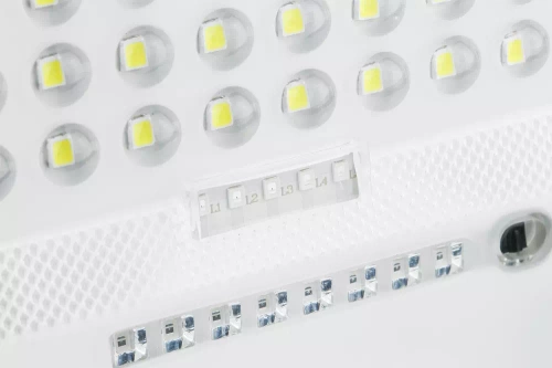 Rinkinys LED prožektorius 100W + Saulės kolektorius 6V/8W su nuotolinio valdymo pulteliu | 2500 lm, 6000 mAh, IP66