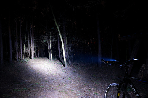 BL063 | Front bicycle lamp | Built-in horn 120dB | Cycling computer function | 4 light modes, 300lm, 8h of work, 1500mAh