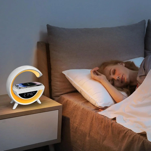 LED-Wecker mit kabelloser Ladefunktion, Bluetooth-Lautsprecher und RGB-Nachtlicht | Multifunktionsuhr | BT3401