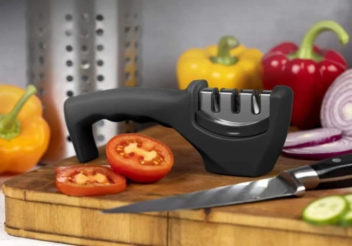 Messerschärfer | Dreistufiges Schärfsystem | schwarz | KN-830-BLACK