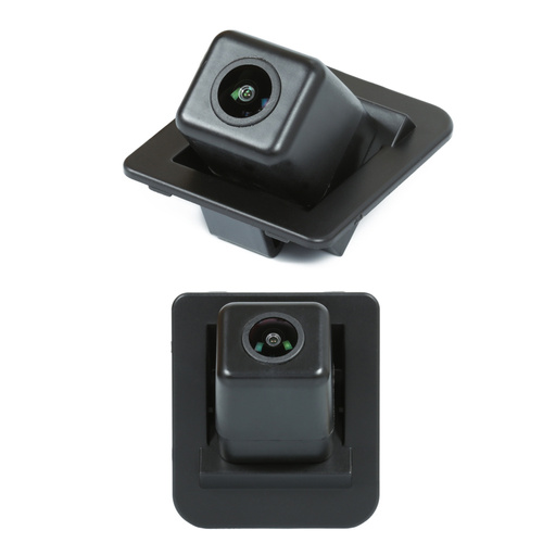 RC-1049 | Speciale achteruitrijcamera geschikt voor Mercedes W204, W212, W216, W221