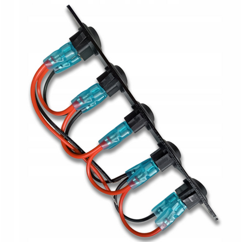 Valdymo skydelis su apšviestais jungikliais