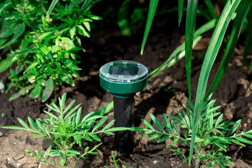 YQJ-1203-NOIR- 4 pièces | Répulsif contre les rongeurs | Répulsif solaire pour taupes et campagnols