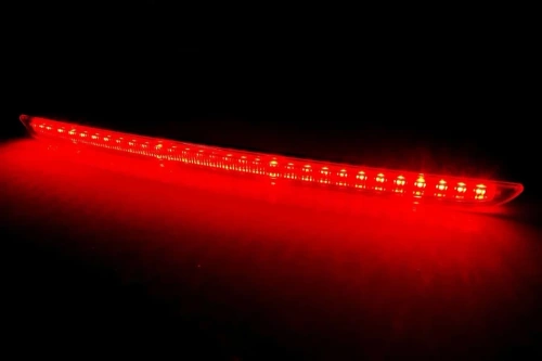 HAUT LY130-1| Troisième feu stop | Feu arrière à LED | Sangle dédiée pour AUDI A6 RS 6 S6 C6 2004-2011