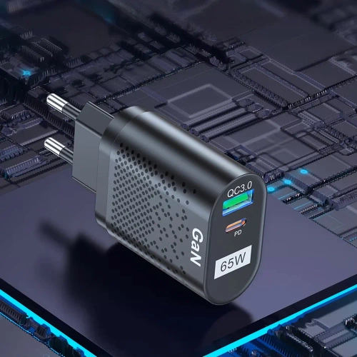 GAN | 65 W-os gyors fali töltő USB és PD 3.0 (USB-C) portokkal