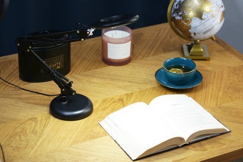 MT-832B | Ring bureaulamp, LED school