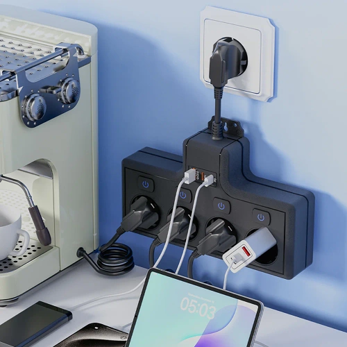 Regleta de enchufes con 4 tomas Schuko 45° con USB-A, USB-C PD 20 W y Lightning | BGS-A+C+L-W