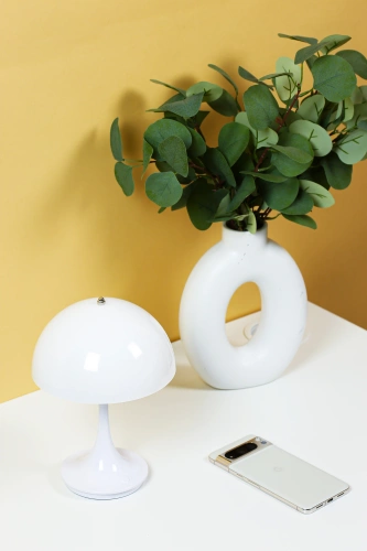 YG-D012-W | Lampe de table LED moderne | Lampe tactile avec batterie intégrée