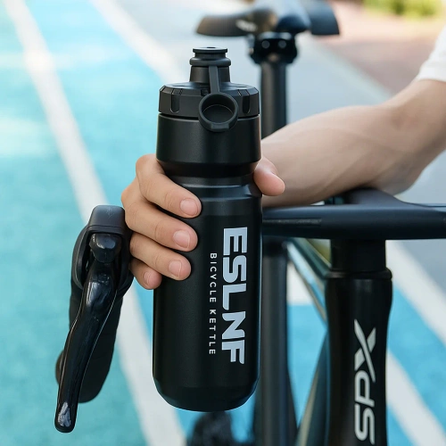 Bidon sport pentru bicicletă | 720 ml | cu gură de băut | YLB-720ML