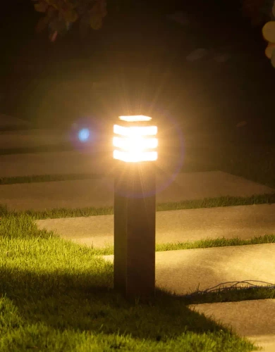 LLS-60CM | Standing garden lamp, aluminum square post, black matt 60cm | 230V power supply, E27 socket