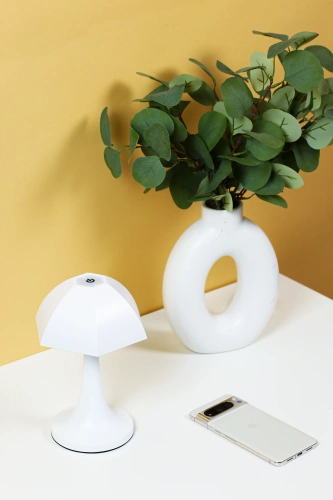 YG-D005-W | Modern LED asztali lámpa | Érintőlámpa beépített akkumulátorral