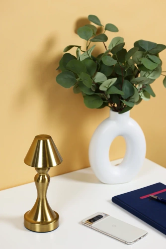 HJA12-A-GOLD | Stolní lampa s vestavěnou baterií | Noční lampa se třemi barvami světla | Atmosférická lampa do hotelu nebo restaurace