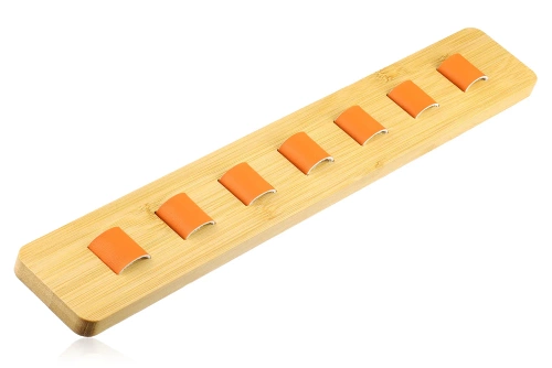 GH-H007-W | Brilhanger | Wandhanger bevestigd met plakband | Glazen houder