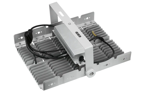 TMN-250W-STRIEBORNÁ | Profesionálna halogénová LED | Výkonné osvetlenie športových hál, tovární, domov | Hliníkové svietidlo | Svetlomet s nastaviteľnou rukoväťou