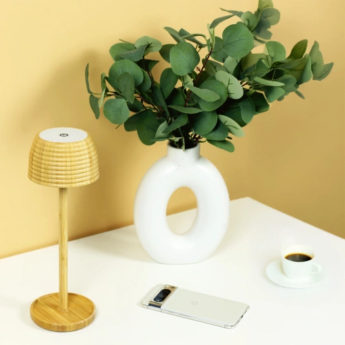 Bambusz LED asztali lámpa érintésérzékeny színbeállítással | Vezeték nélküli éjszakai lámpa beépített 1500 mAh akkumulátorral, USB-C | YG-VM41B