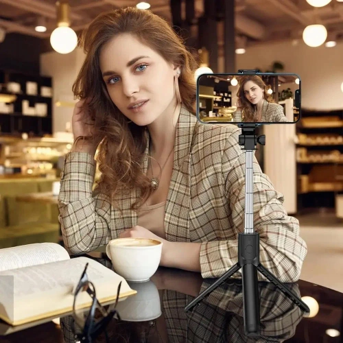 PSI-F120 | Selfie-stick | Tripod | A stick, a tripod for your phone to take photos