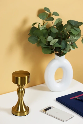 HJA10-A-GOLD | Lampa de masa cu baterie incorporata | Lampă de noapte cu trei culori de lumină | Lampă de atmosferă pentru un hotel sau restaurant