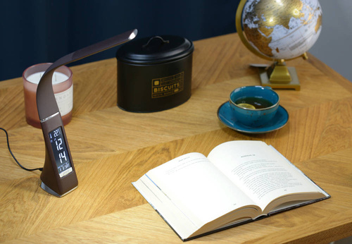 MT-542 | En bordlampe med LCD-display til kontoret eller studiet | ur, alarm, dato, temperatur